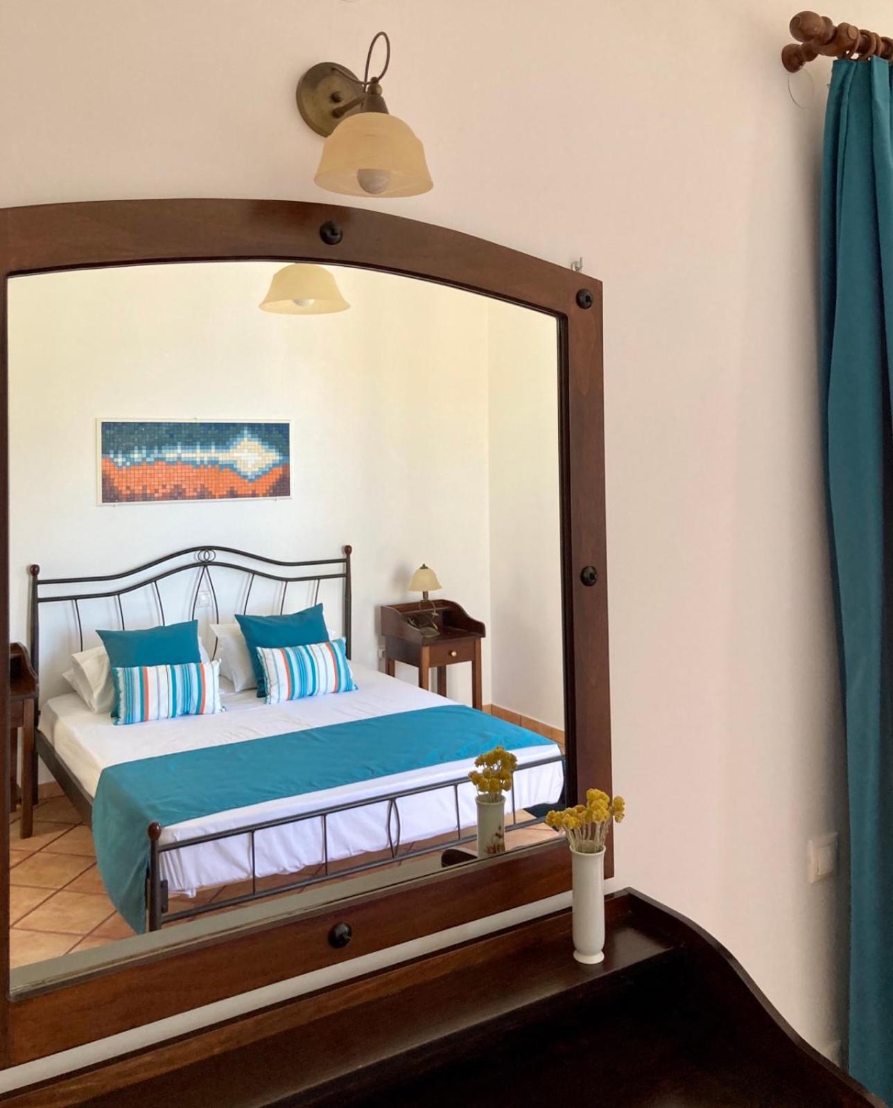 Syrou Lotos Studios & Apartments (Adults Only) 金尼昂 客房 照片